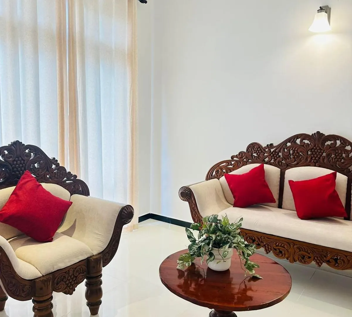 Kandy Lakeside Escape Bed & Breakfast